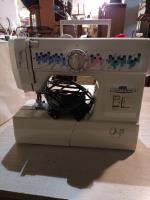 Šicí stroj Victoria                     