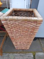 Proutěný obal na kytku                  