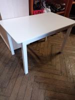 Dětský dřevěný stolek                   