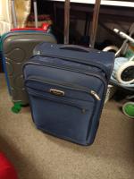 Cestovní kufr menší modrý               