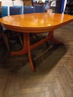 Jídelní stůl rozkládací                 